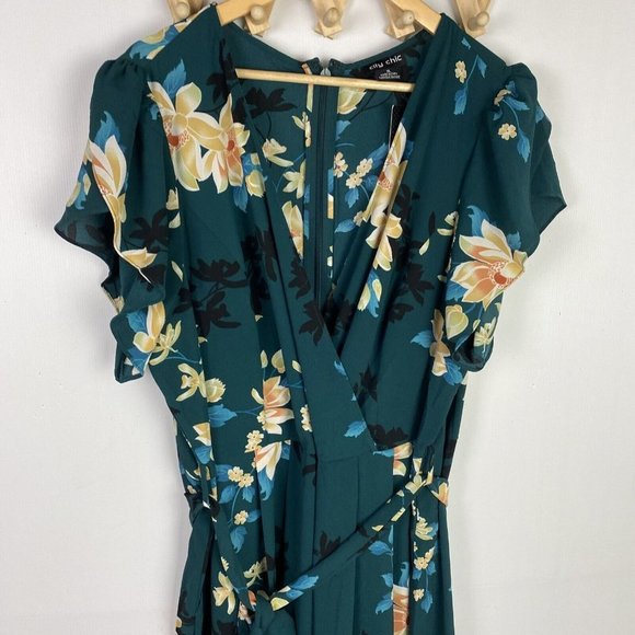 BNWT City Chic Size XL 22 Green Floral Bodysuit Pockets - Picture 2 of 13